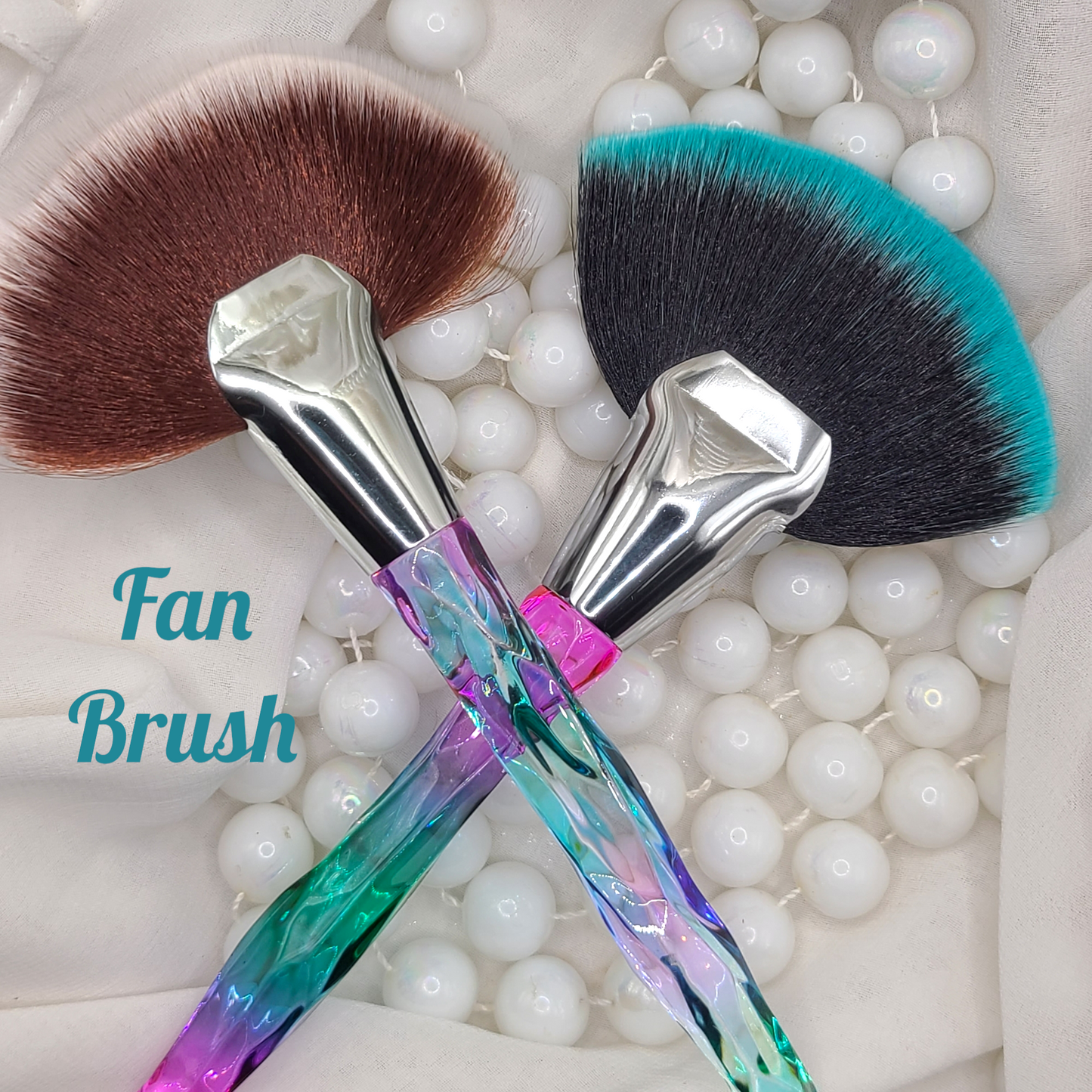 Fan shaped dusting brush